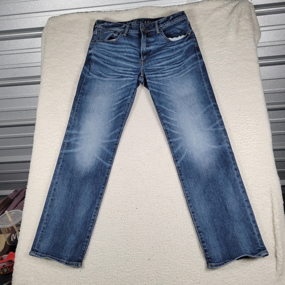 American Eagle Jeans Mens 33x32 Blue Straight Leg Stretch Whiskered Denim - Picture 2 of 15